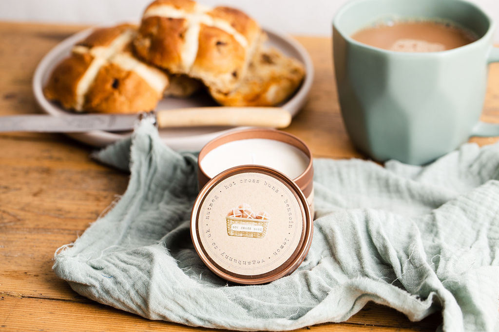 Hot cross Buns Candle